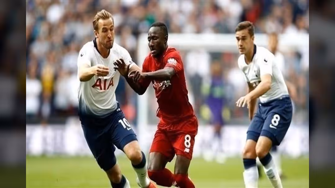 ليفربول يسقط توتنهام وينفرد بصدارة الدوري الإنجليزي.. فيديو