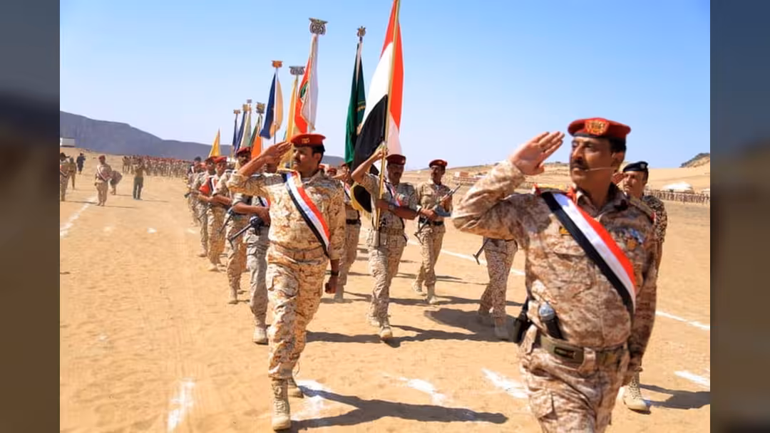 مأرب: عرض عسكري مهيب احتفاءً بالذكرى الـ56 لثورة الـ26 من سبتمبر المجيدة.. فيديو