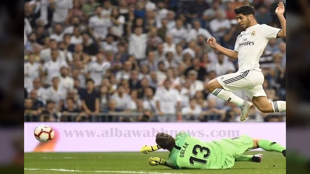ريال مدريد يرفض هدية برشلونة ويتعادل مع أتلتيكو في الدوري الإسباني.. فيديو