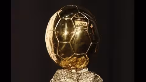 تعرف على تفاصيل جائزة الكرة الذهبية لأفضل لاعب في العالم