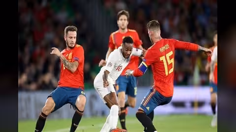 إنجلترا تهزم إسبانيا وتنعش آمالها في دوري الأمم الأوروبية.. فيديو