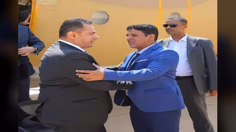 رئيس الوزراء معين عبد الملك يصل المهرة للاطلاع على أضرار العاصفة المدراية لُبان