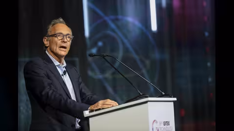 مخترع الإنترنت يعلن مبادرة لإنقاذ الشبكة من إساءة الاستخدام