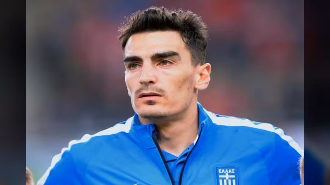 لاعب يوناني مُخضرم يُسعد جماهيره بهدفٍ مقصّي رائع في الدوري الأوروبي.. فيديو
