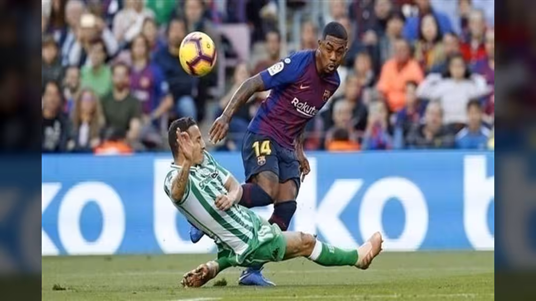 ريال بيتيس يمطر شباك برشلونة برباعية في الدوري الإسباني.. شاهد الأهداف