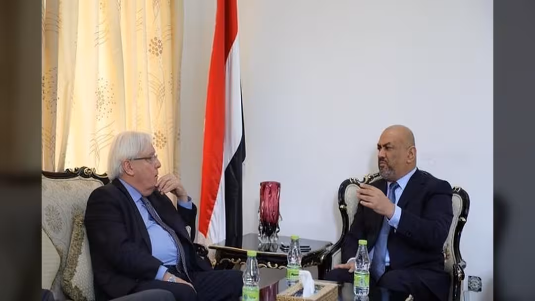 المبعوث الأممي غريفيث يبحث مع اليماني إجراءات بناء الثقة