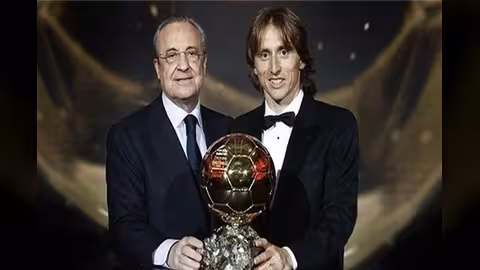 رئيس ريال مدريد: مودريتش الأفضل داخل وخارج الملعب