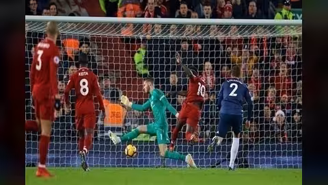 ليفربول يستعيد صدارة الدوري الإنجليزي بالفوز على مانشستر يونايتد بثلاثية.. فيديو
