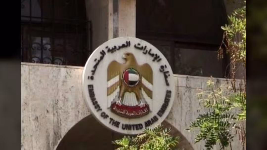الإمارات تعلن رسمياً عودة العمل بسفارتها في سوريا