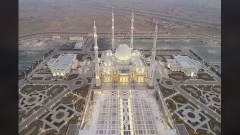 بالصور.. تعرف على أضخم مسجد في العالم سيتم افتتاحه بالقاهرة