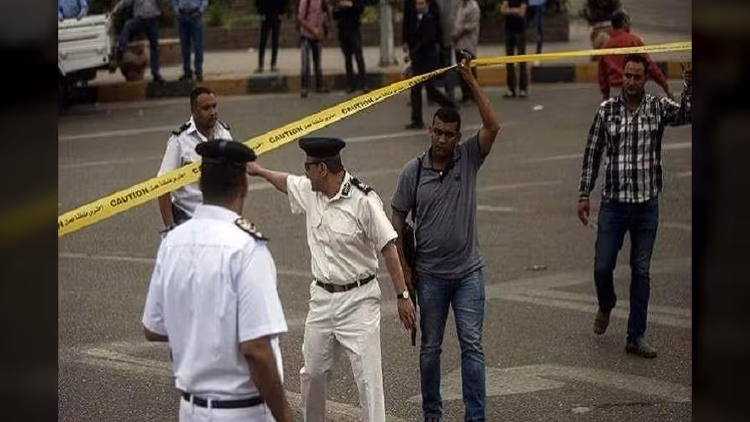 مصر: مقتل ضابط شرطة بتفجير قرب كنيسة في مدينة نصر
