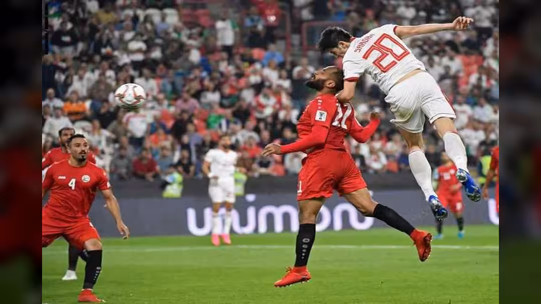 اليابان تسحق إيران بثلاثية وتتأهل إلى نهائي كأس آسيا.. فيديو