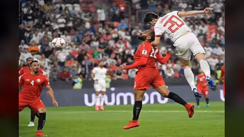 اليابان تسحق إيران بثلاثية وتتأهل إلى نهائي كأس آسيا.. فيديو