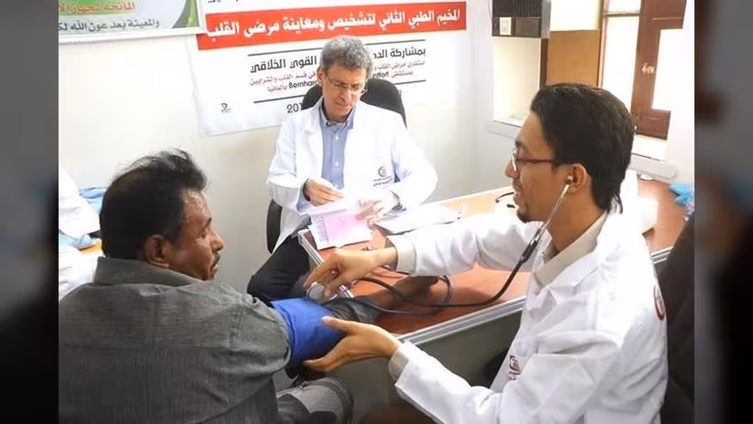 الكثيري يدعو الأطباء الحضارم بالمهجر للإسهام بخدمة حضرموت