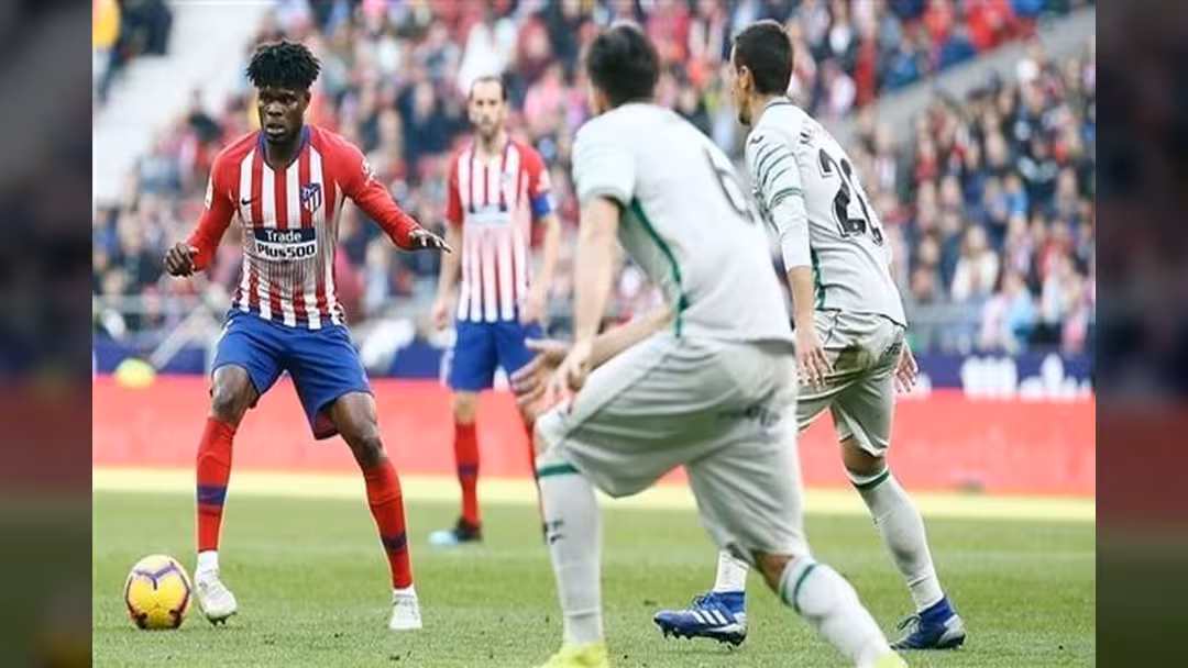 الدوري الإسباني: أتلتيكو مدريد يعبر خيتافي ويضيق الخناق على برشلونة.. فيديو