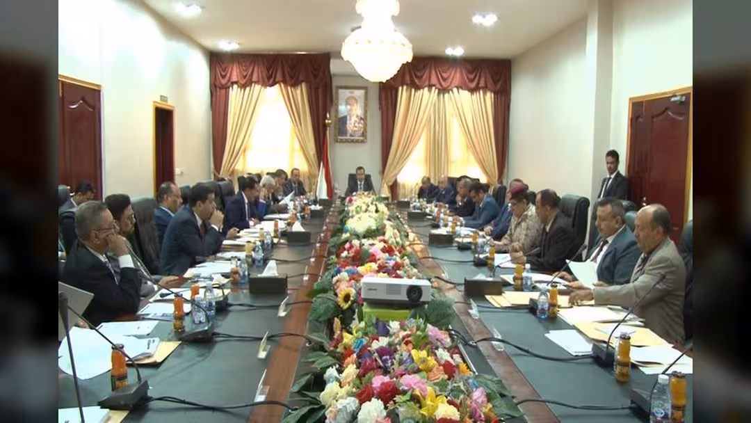 حكومة معين عبدالملك تقر الموازنة العامة للدولة للسنة المالية 2019