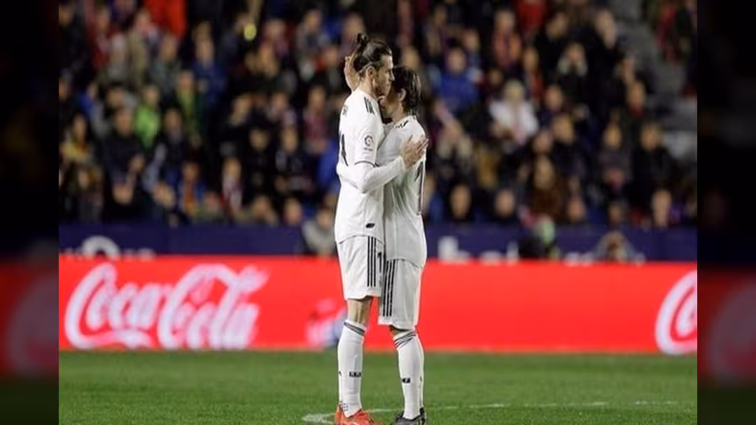 مدرب ريال مدريد يكشف سبب رفض بيل الاحتفال بهدفه
