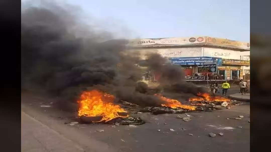 احتجاجات في عدن بسبب مقتل شاب بأيدي قوات أمنية