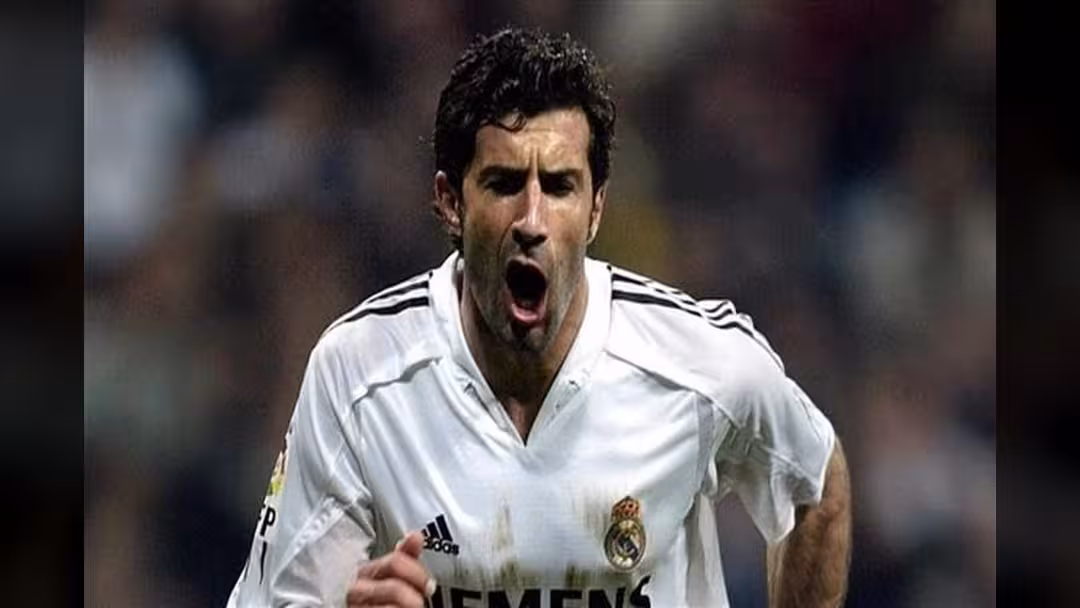 لويس فيغو يكشف أخيراً سبب انتقاله من برشلونة إلى ريال مدريد