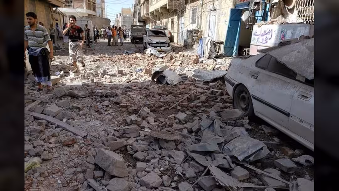 قتلى وجرحى من المدنيين جراء موجة غارات في صنعاء
