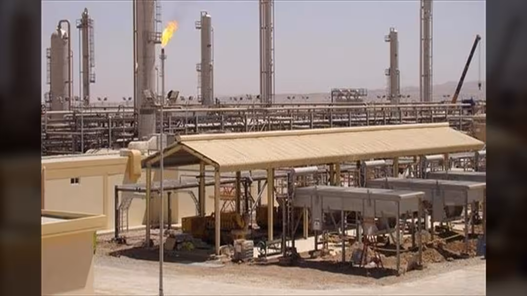 الحوثيون يختطفون ثلاثة من مهندسي شركة صافر والأخيرة تندد