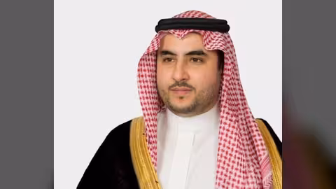 خالد بن سلمان يكشف موقف السعودية من التهدئة في اليمن ويهاجم إيران