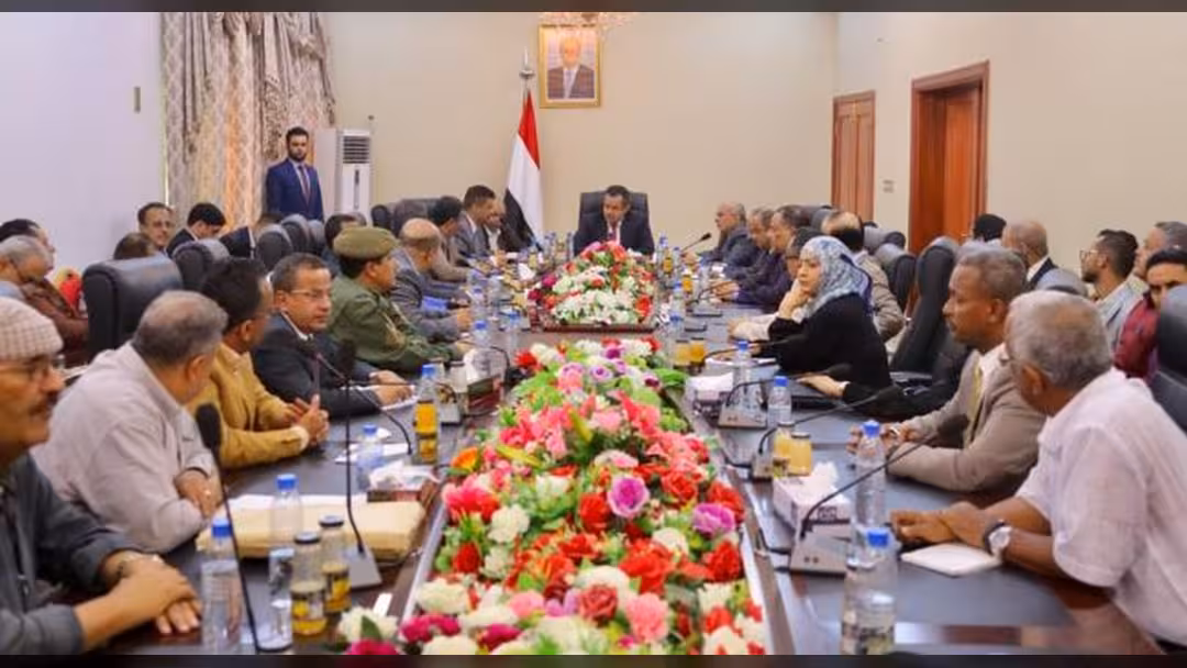 معين عبدالملك لقيادات السلطة المحلية: عدن أمام فرصة تاريخية