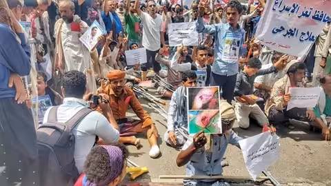 تقرير: جرحى الحرب في اليمن عالقون بلا إعانات بين الموت والحياة