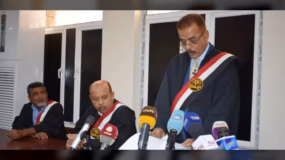 الجزائية تعقد أولى جلسات محاكمة قيادات الحوثيين - نص اتهام النيابة بالأسماء