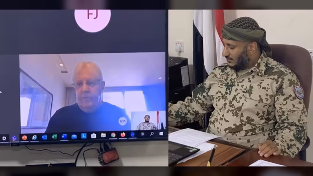 طارق صالح يلتقي المبعوث الأممي غريفيث ويكشف أبرز ما دار