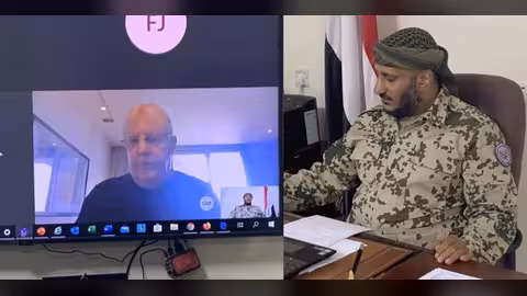 طارق صالح يلتقي المبعوث الأممي غريفيث ويكشف أبرز ما دار