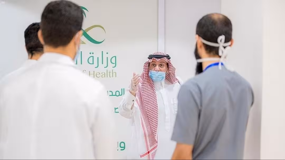 السعودية تعلن تخفيف احترازات كورونا الصحية وهذه الإجراءات
