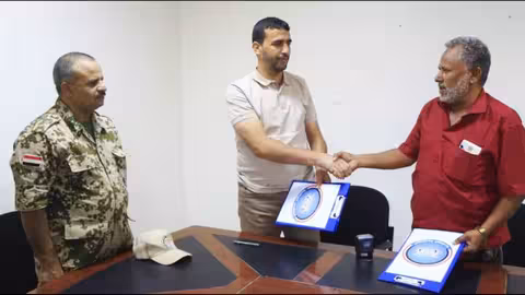 الحديدة: المقاومة الوطنية توقع عقد تنفيذ مشروع مياه مدينة حيس