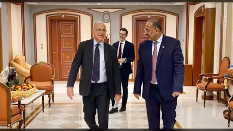 الزبيدي: الأولوية لتشكيل حكومة جديدة مناصفة ونثمن جهود السعودية