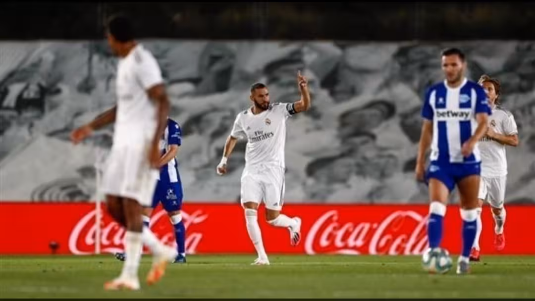 ريال مدريد يهزم ألافيس ويقترب من التتويج بلقب الدوري الإسباني.. فيديو