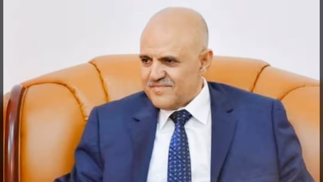 محافظ تعز يشكل لجنة مراقبة وتحقيق بمقتل نجل الذبحاني في التربة