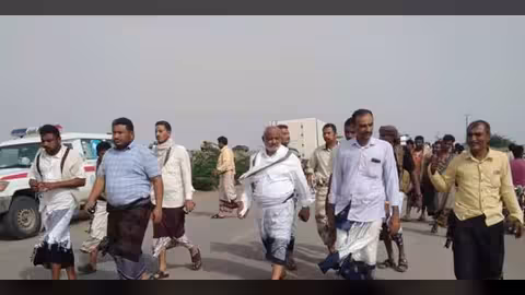 محافظ الحديدة الحسن طاهر يدعو إلى إغاثة المتضررين من السيول