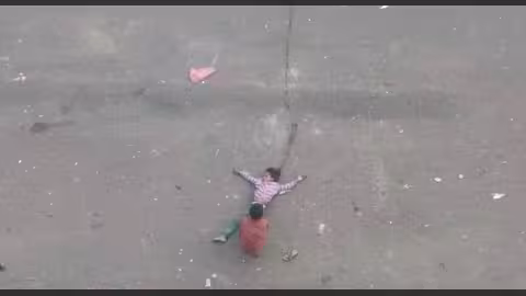 تقرير: قناصة الحوثيين يستهدفون طفلاً في تعز كل 5 أيام منذ 5 سنوات