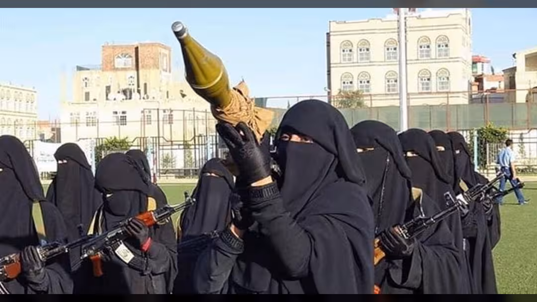 تجنيد الحوثيين للنساء بين المهام والآثار المأساوية