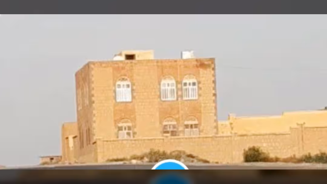  مسلحو القاعدة يفجرون مركزاً صحياً في البيضاء بعد إعدام طبيبه -فيديو