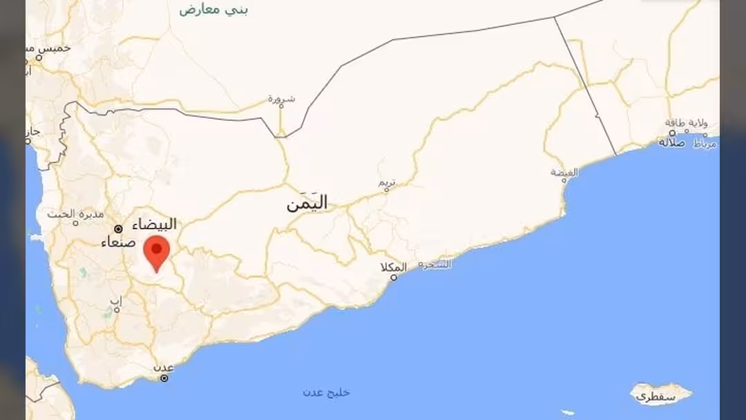 البيضاء: أهالي قرية الزوب يطردون الحوثيين بعد اقتحامهم لها وتفجيرهم منازل