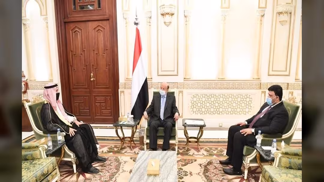 هادي يشيد بالعلاقات الأخوية مع الكويت