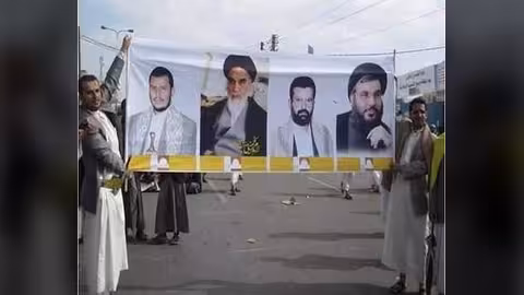 الخميني وما فعله بفكرة الشيعة الإثناعشرية!