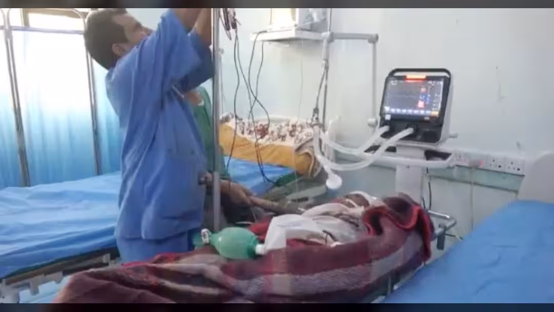 عبوة ناسفة زرعها الحوثيون تقتل وتصيب 12 مدنياً في الحديدة