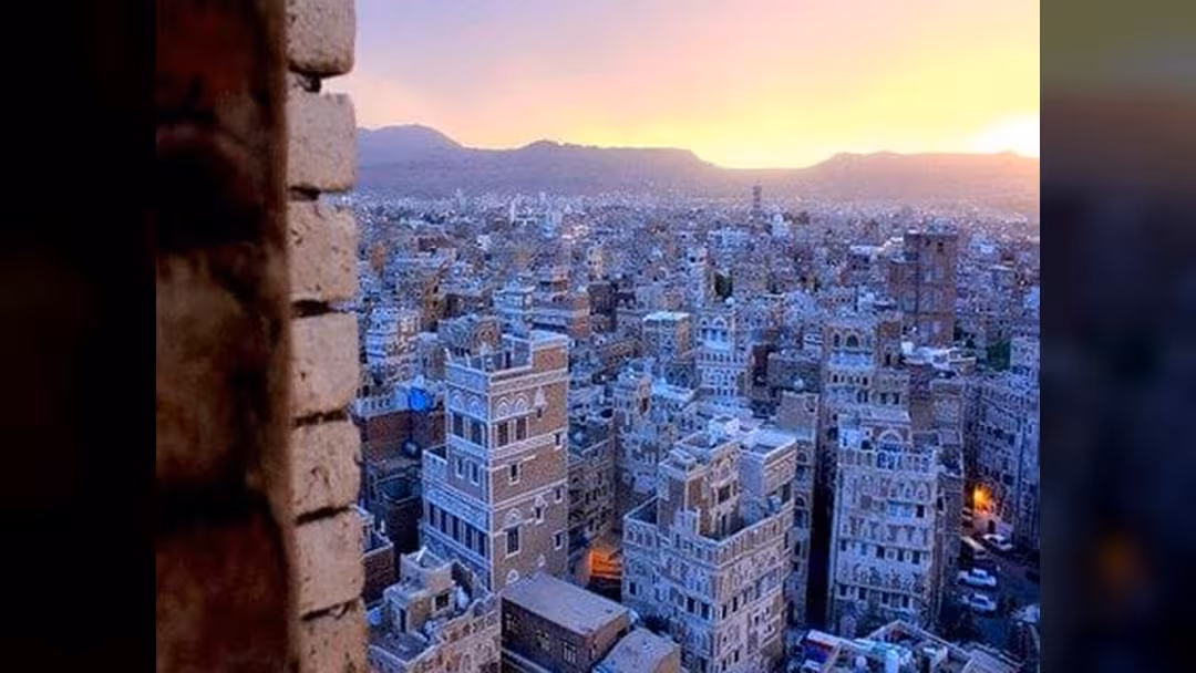 قِبْلة عِشقنا (شعر)