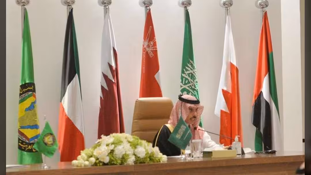 الخليجي يدين هجمات الحوثيين في مأرب واستهداف السعودية