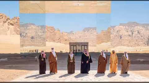 مدينة العلا السعودية وقاعة مرايا الفريدة في سطور