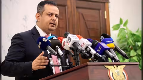 رئيس الحكومة يدعو محافظي المحافظات لإعداد برامج عمل: المهم أولاً
