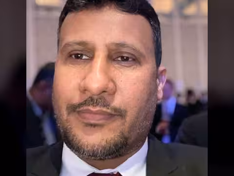 في حق المملكة قيادةً وشعباً