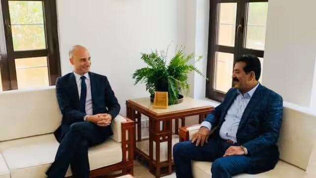 العجي العواضي لسفير فرنسا في اليمن: هذا ما يتطلبه وقف إطلاق النار